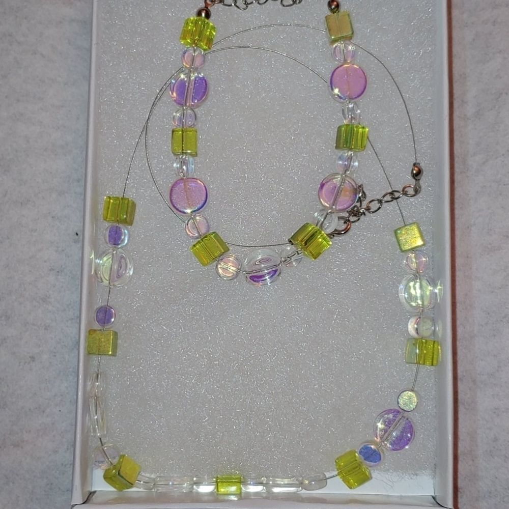 HANDMADE Necklace & Bracelet SET Transparent green glass beads iridescent beads
